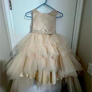 Girls formal/Flower girl dress